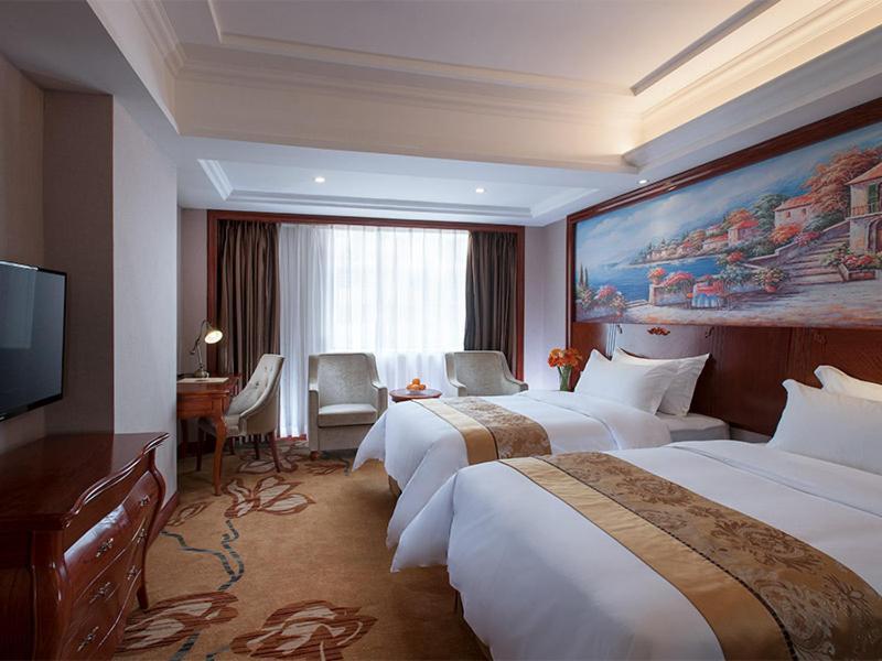 Vienna International Hotel Shaoguan Fengcailou Bagian luar foto