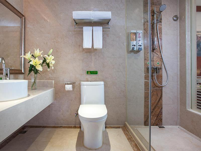 Vienna International Hotel Shaoguan Fengcailou Bagian luar foto