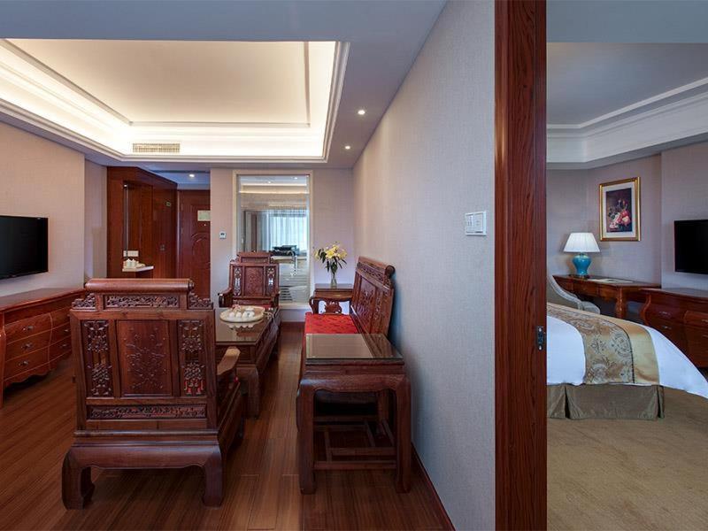 Vienna International Hotel Shaoguan Fengcailou Bagian luar foto